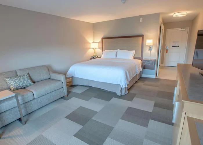 Hampton Inn By Hilton Amesbury, Ma